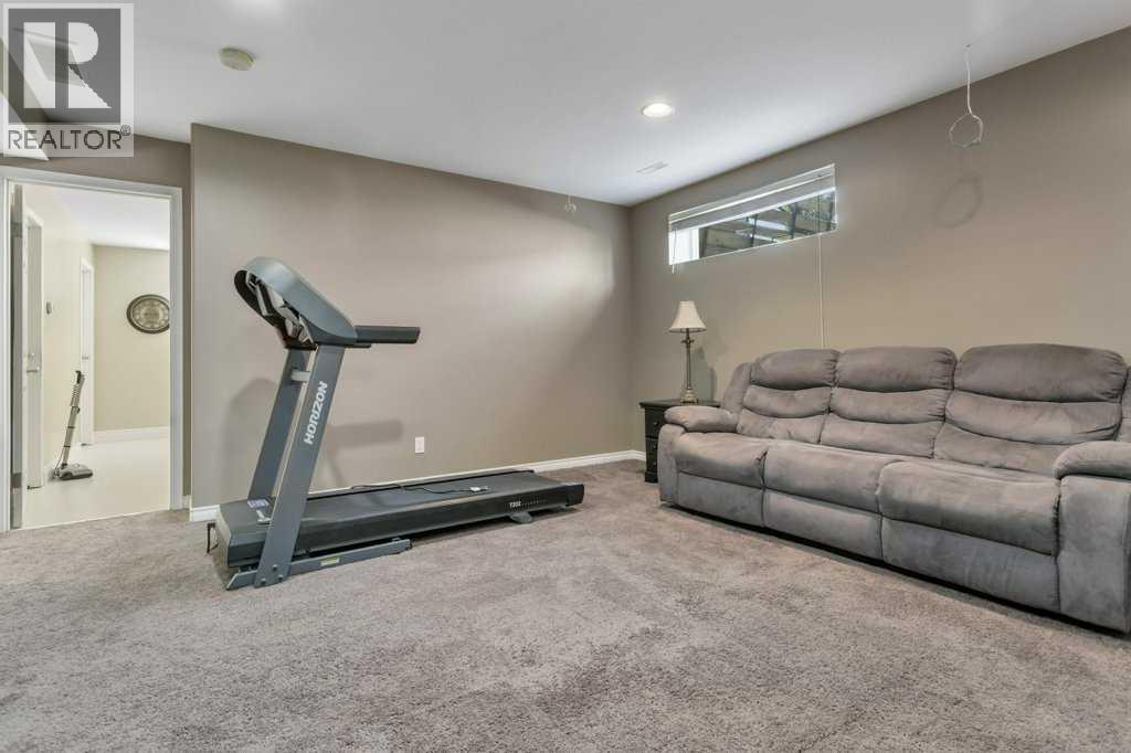 19 Lougheed Close - 29