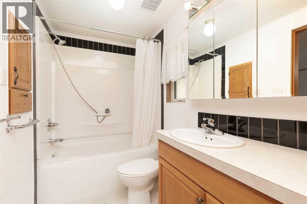 2921 29 Street S - 15