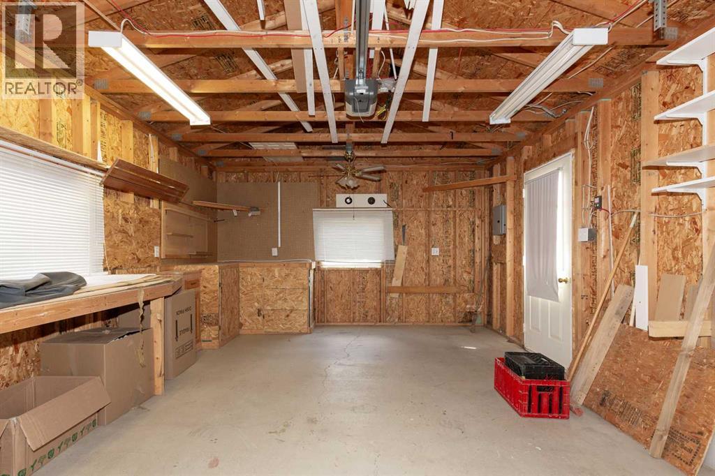 2921 29 Street S - 25
