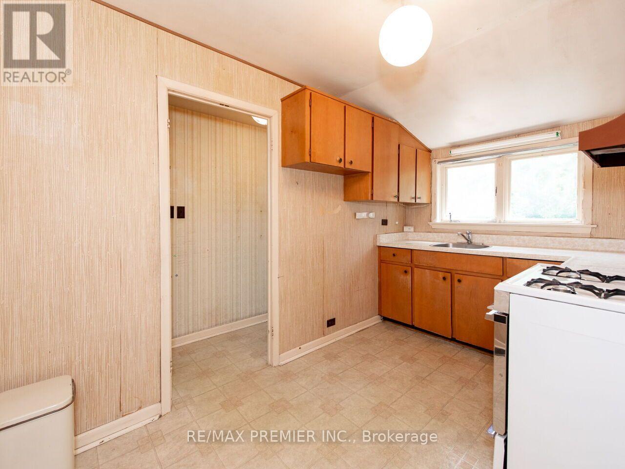 269 WINDERMERE AVENUE - Image 15