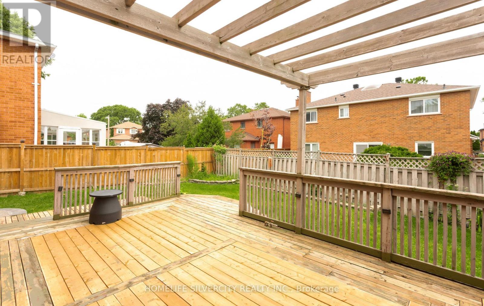 303 HICKORY CIRCLE - 47
