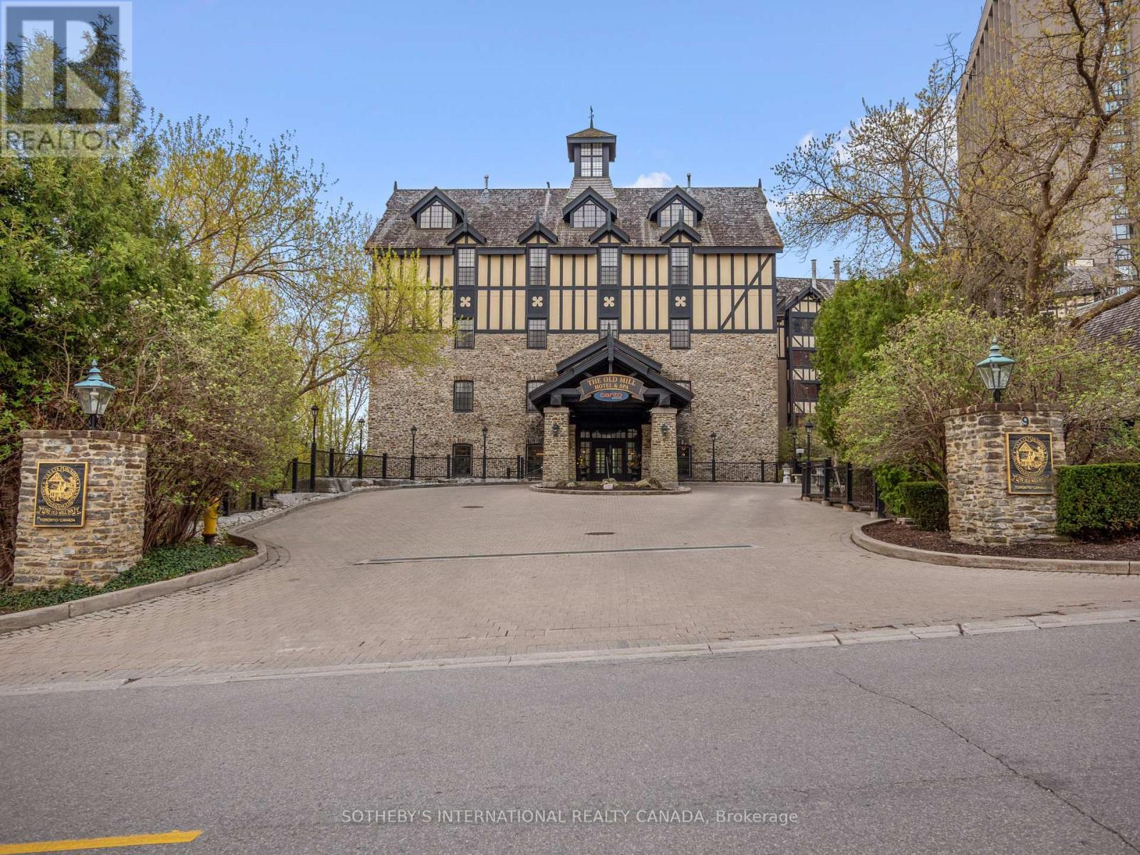 #301 30 OLD MILL ROAD - 31