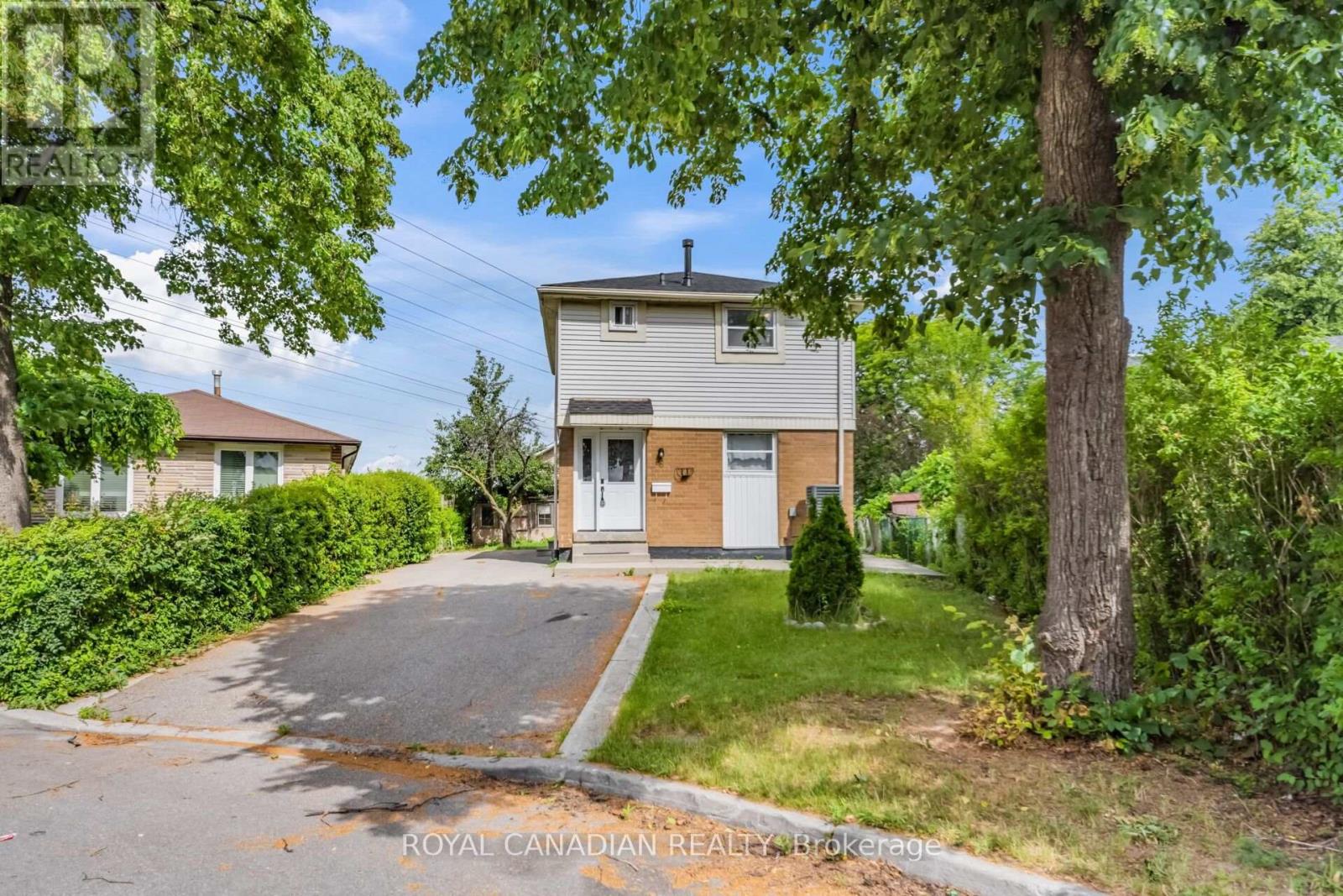 6 DAMASCUS DRIVE - 1