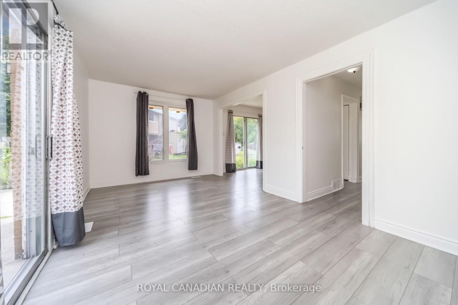 6 DAMASCUS DRIVE - 10