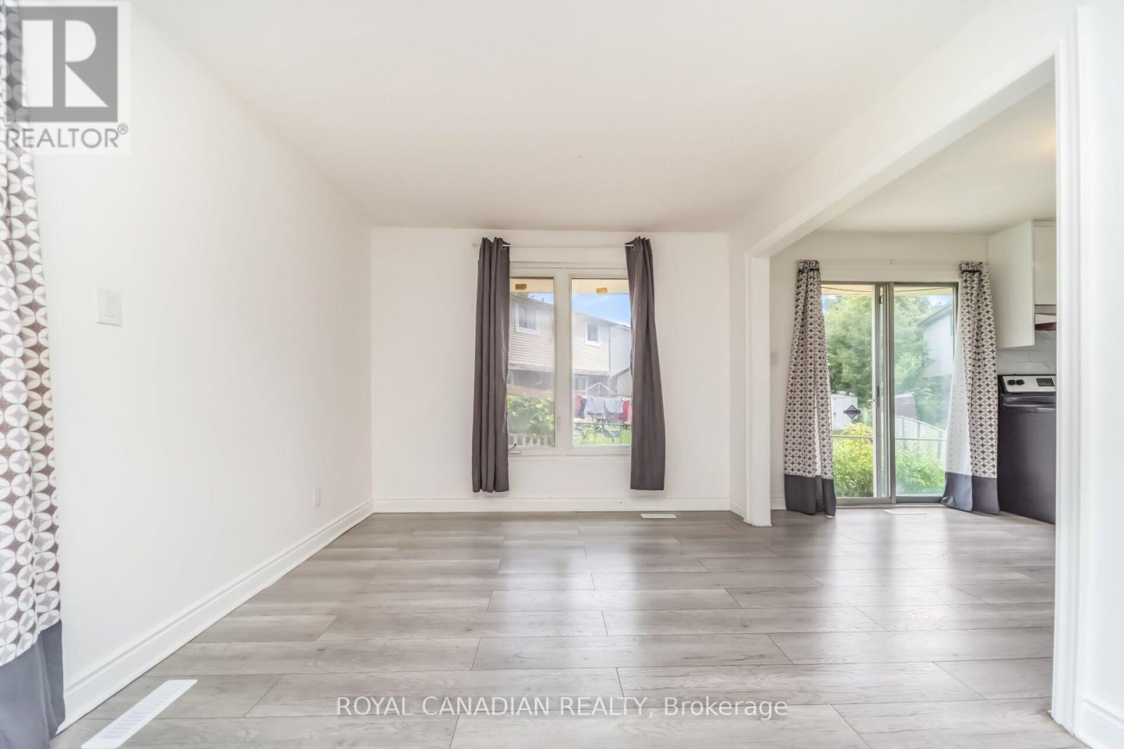 6 DAMASCUS DRIVE - 11