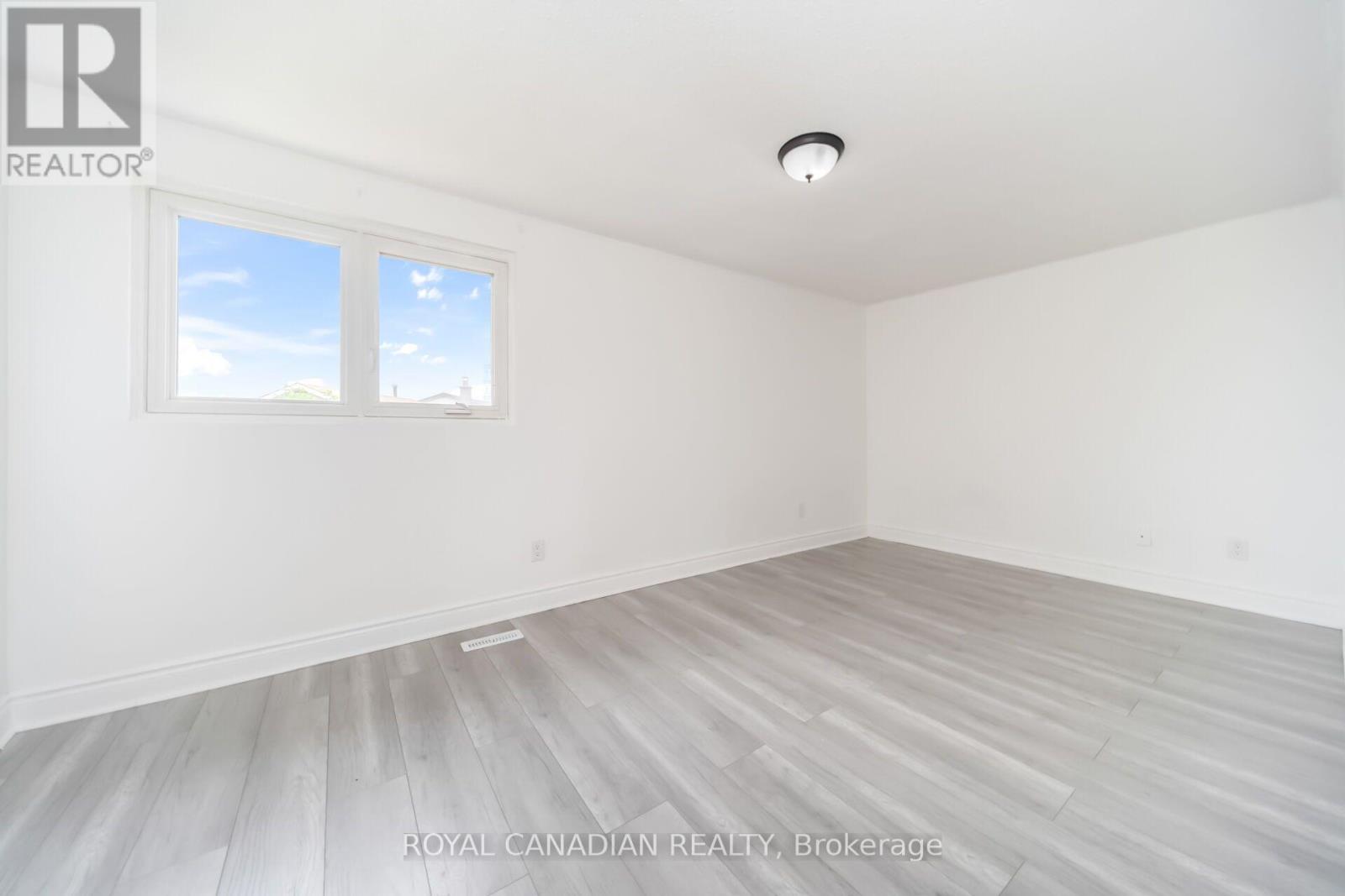 6 DAMASCUS DRIVE - 23