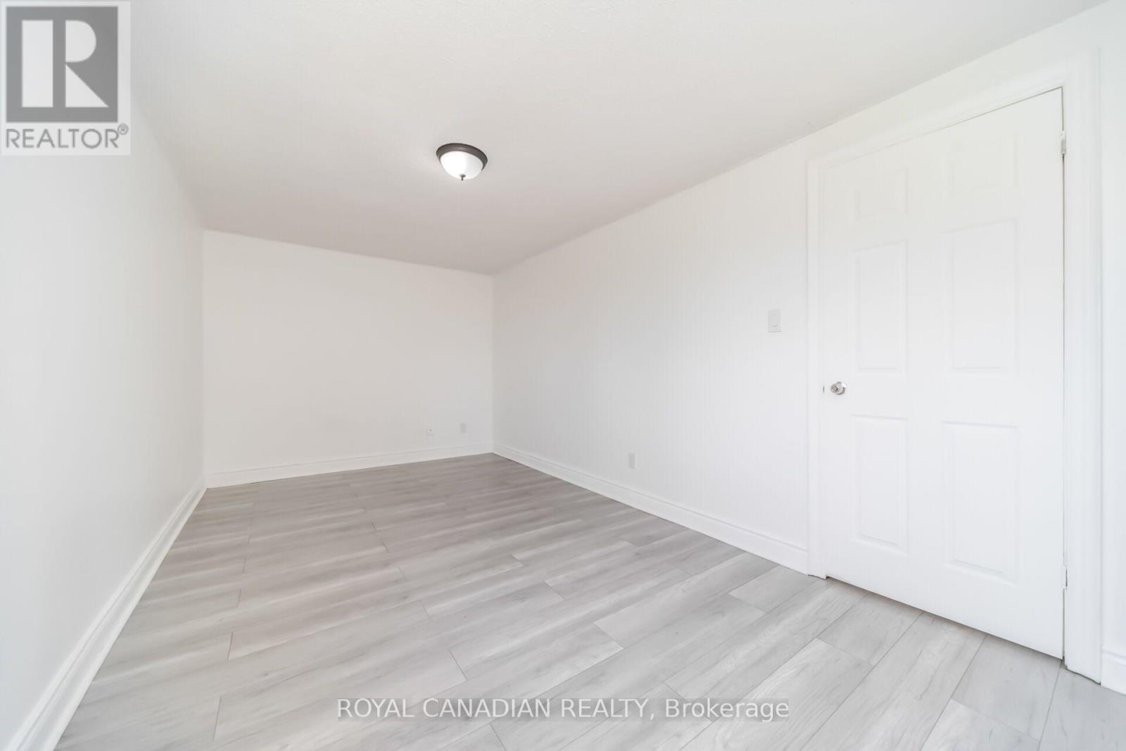 6 DAMASCUS DRIVE - 24
