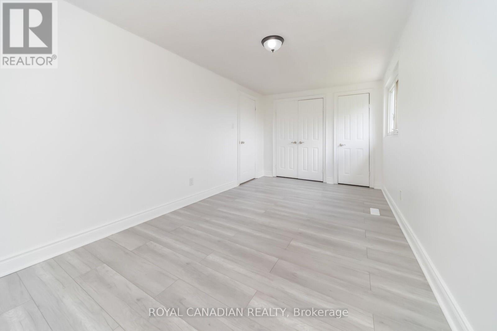 6 DAMASCUS DRIVE - 25