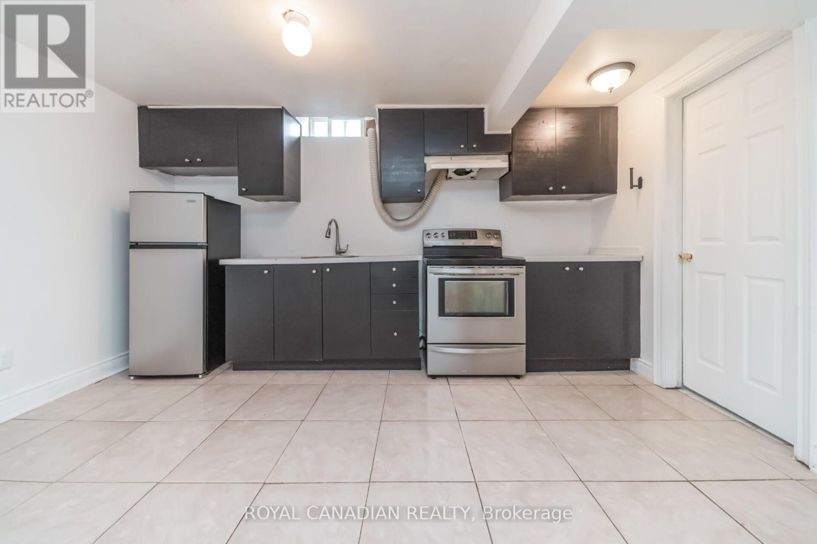 6 DAMASCUS DRIVE - 39