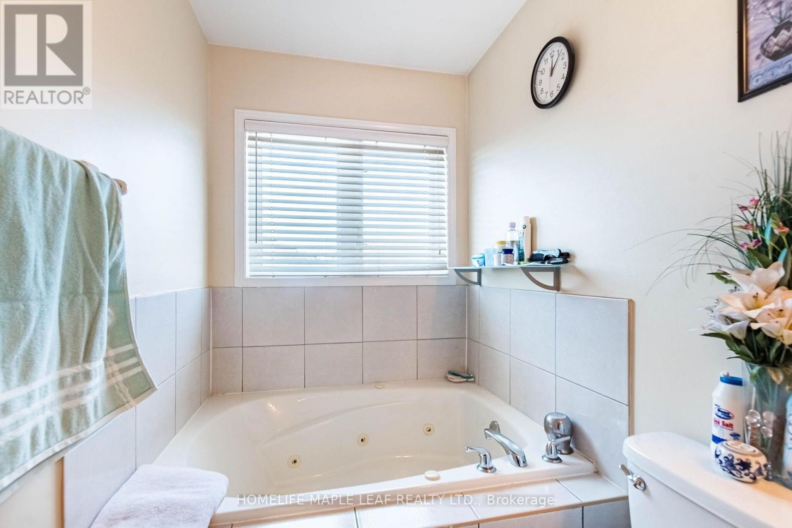 73 MEADOWLARK DRIVE - 11