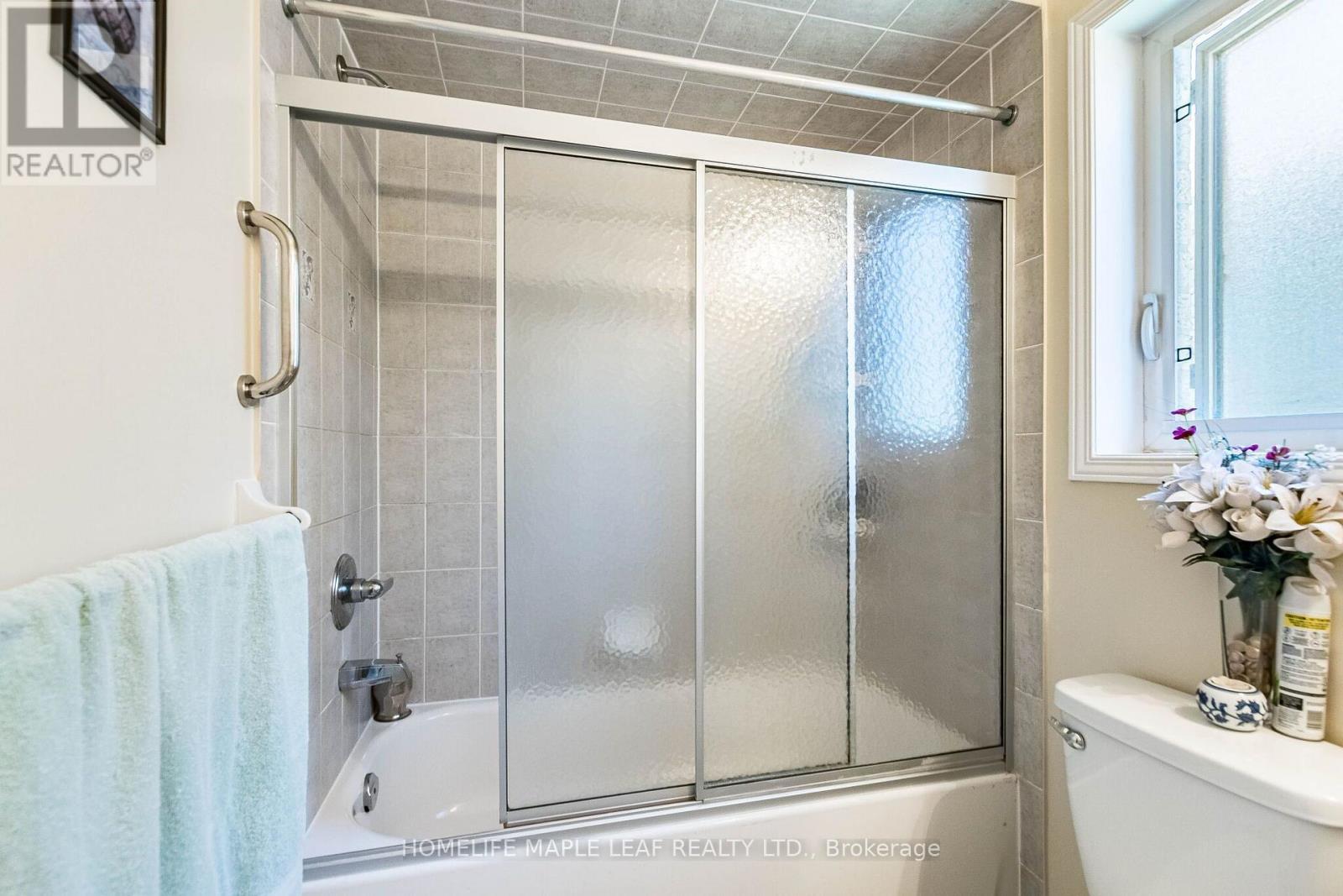 73 MEADOWLARK DRIVE - 18