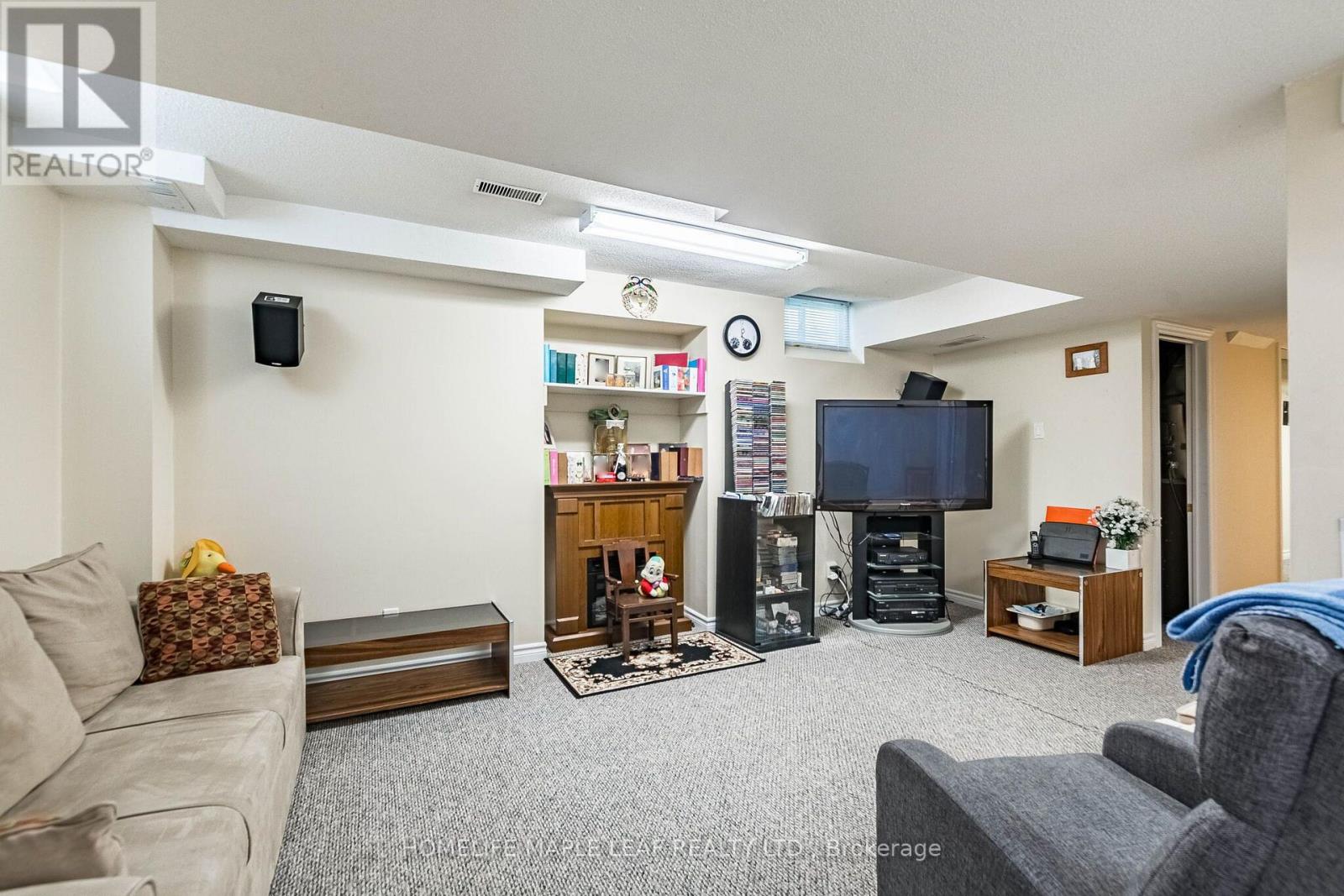 73 MEADOWLARK DRIVE - 20