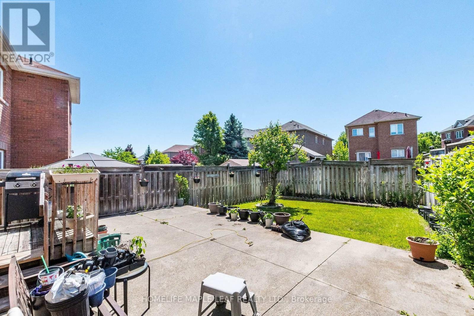73 MEADOWLARK DRIVE - 23