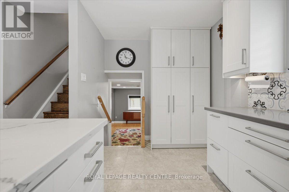 2555 WINDJAMMER ROAD - 14