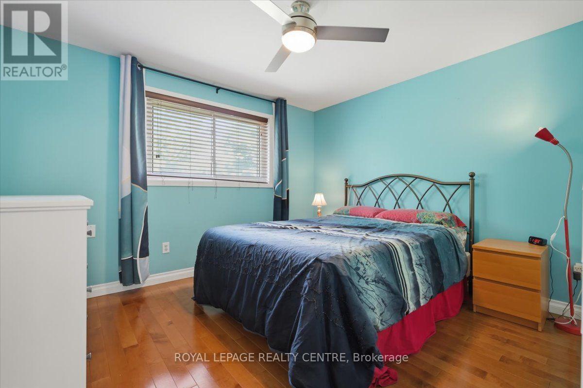 2555 WINDJAMMER ROAD - 21