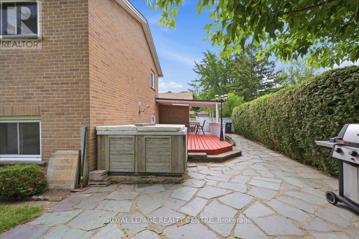 2555 WINDJAMMER ROAD - 39