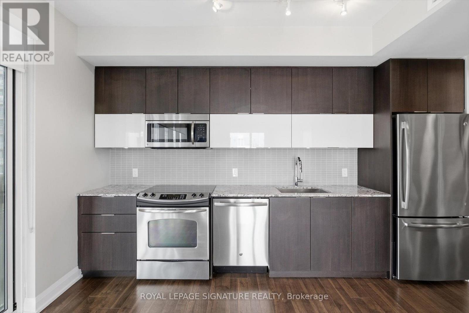 #510 56 ANNIE CRAIG DRIVE - 8