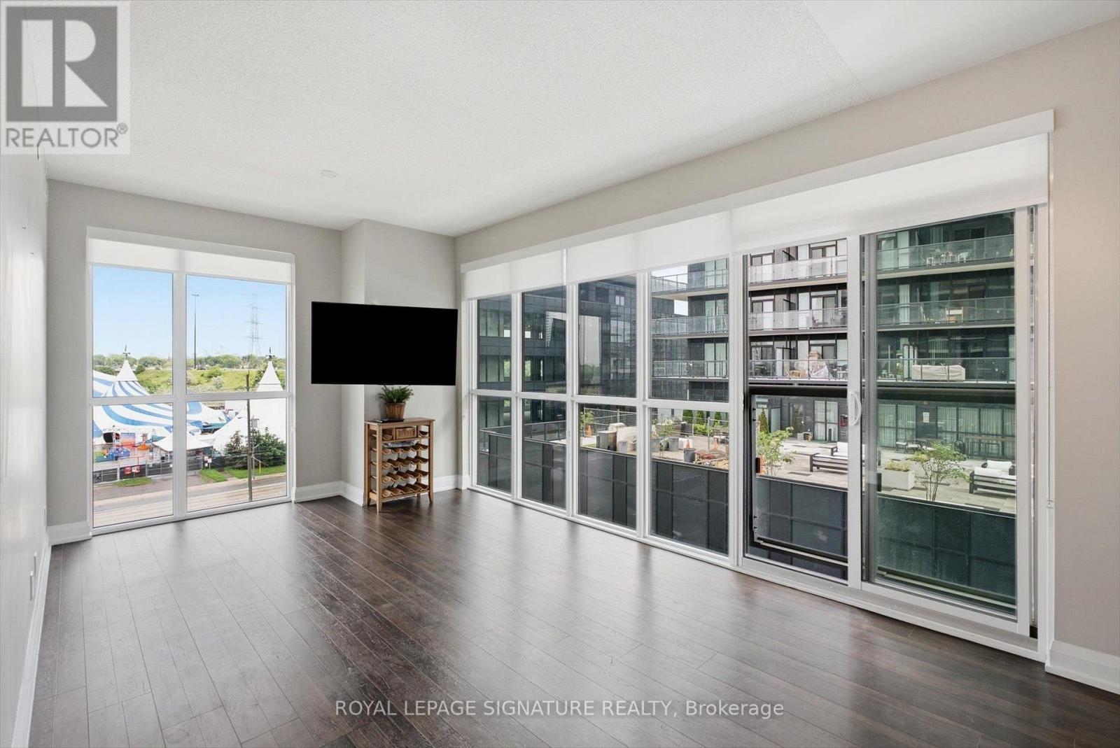 #510 56 ANNIE CRAIG DRIVE - 6