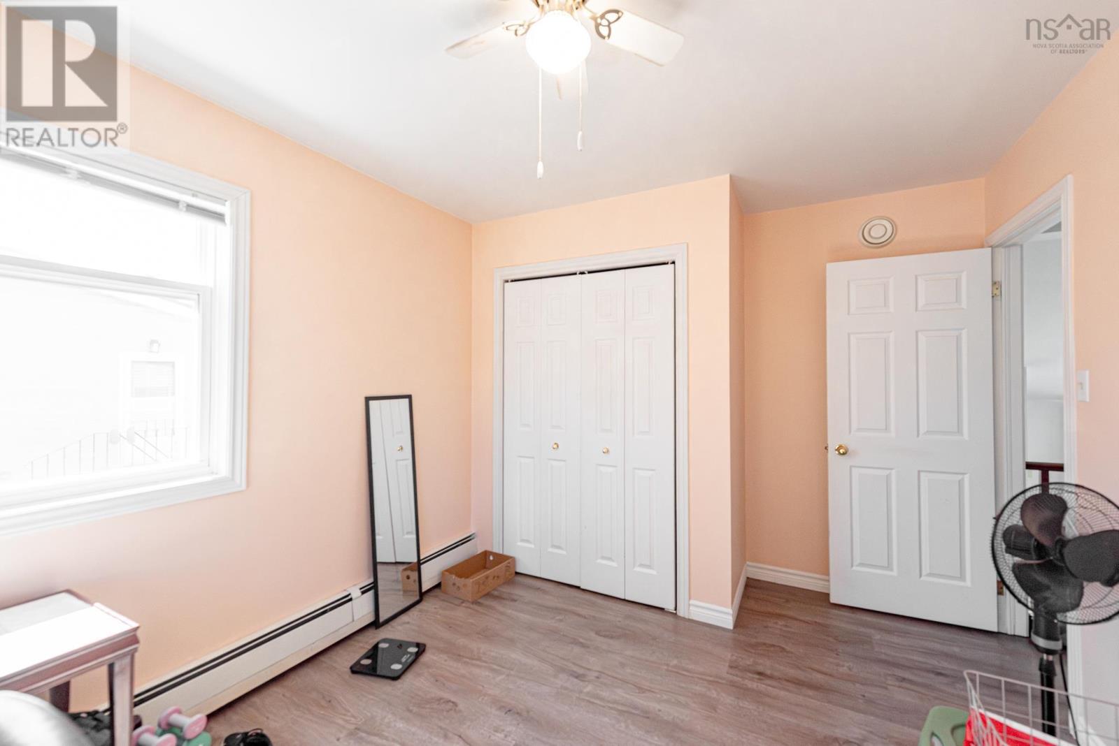 494 Lorne Street - 23