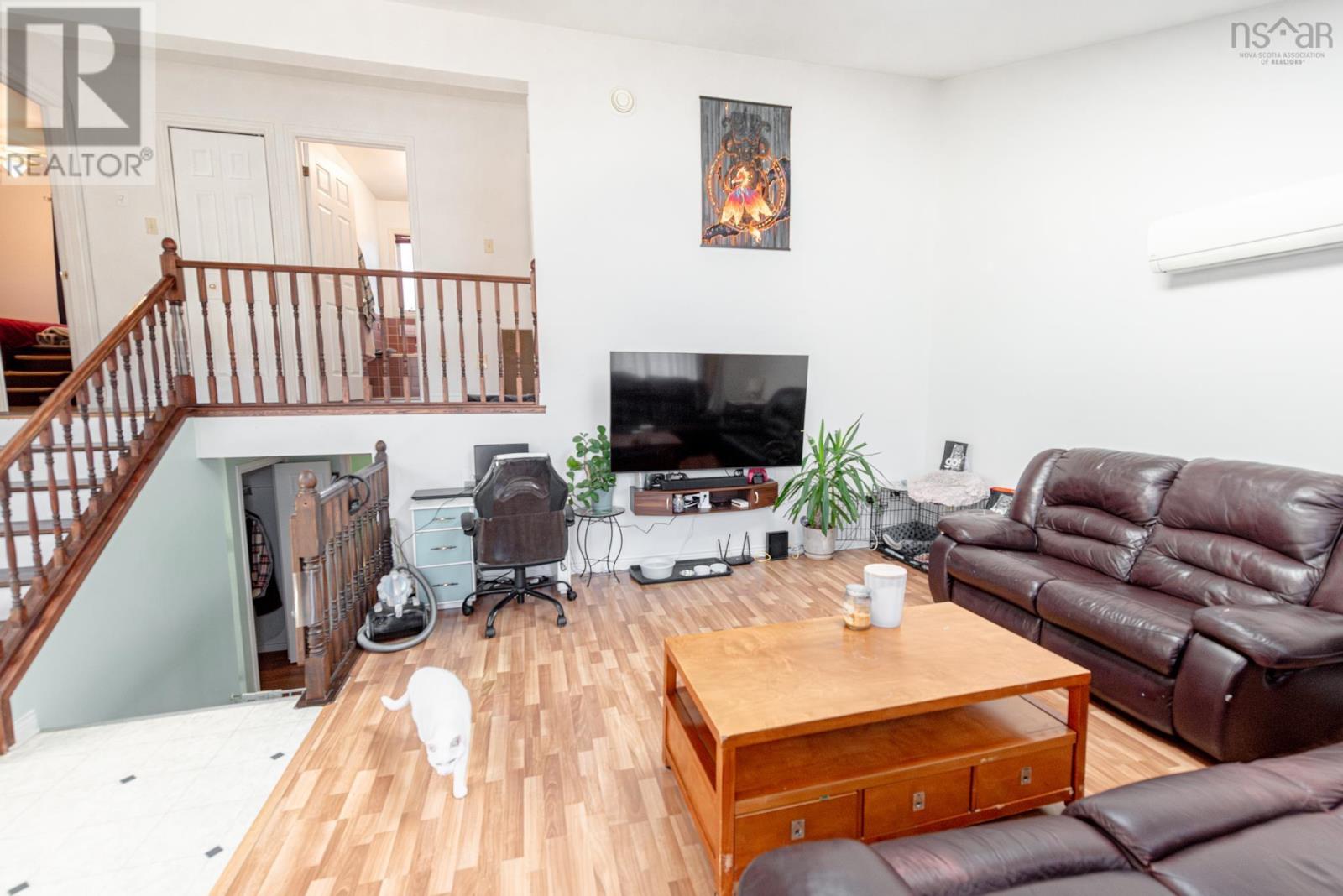 494 Lorne Street - 6