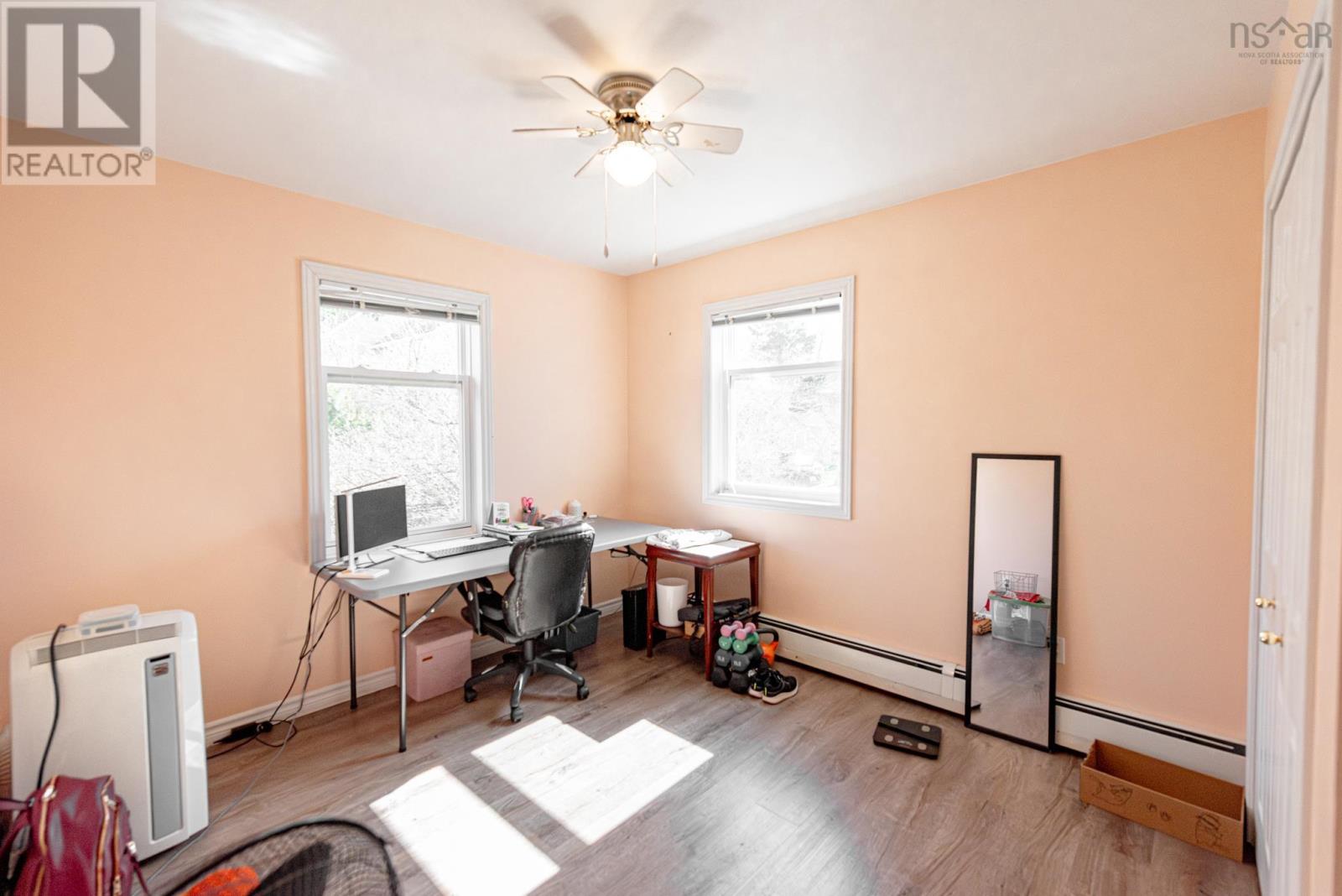 494 Lorne Street - 22