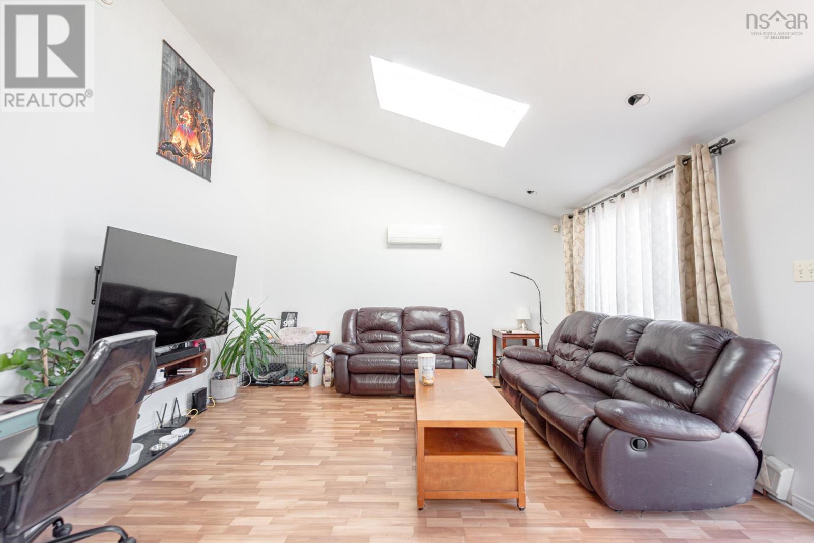 494 Lorne Street - 3