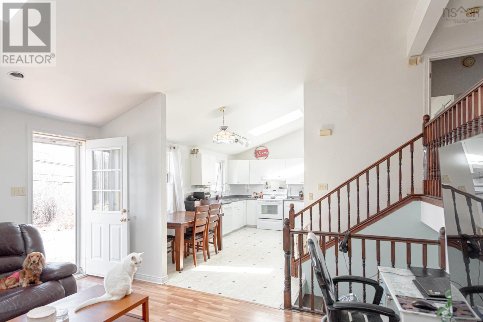 494 Lorne Street - 9