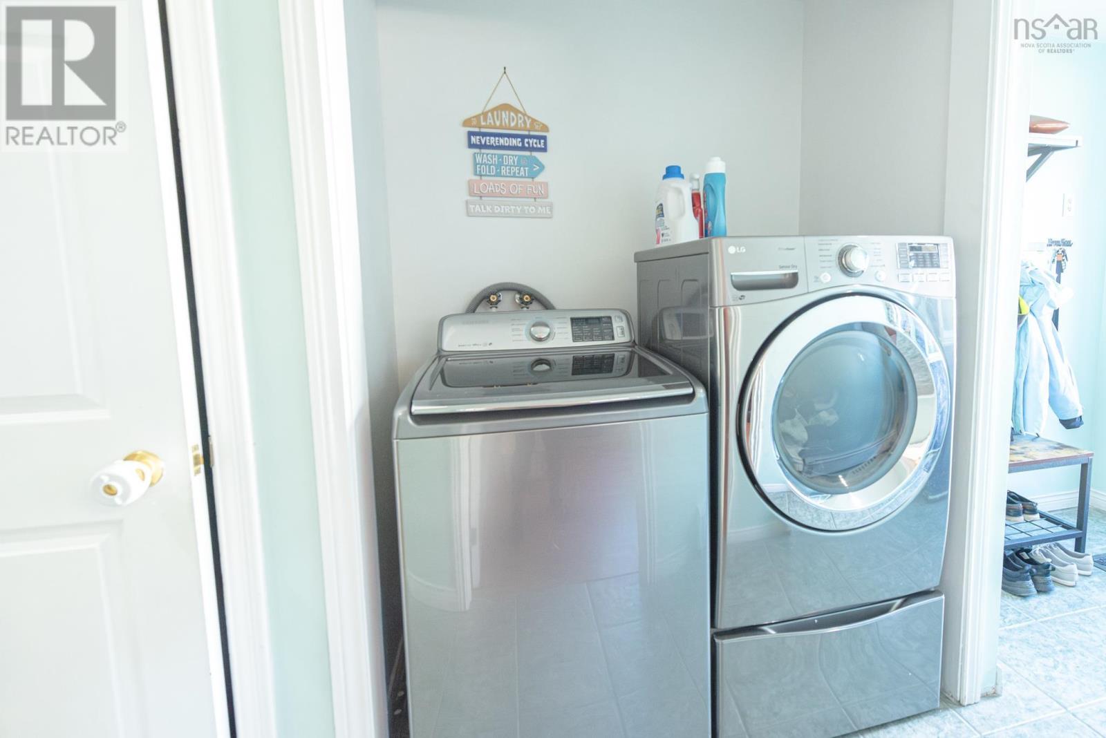 494 Lorne Street - 26