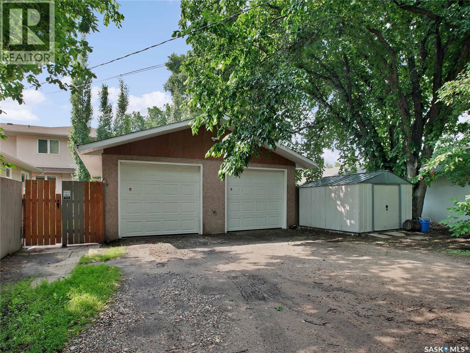 1515 Crerar DRIVE — photo 26