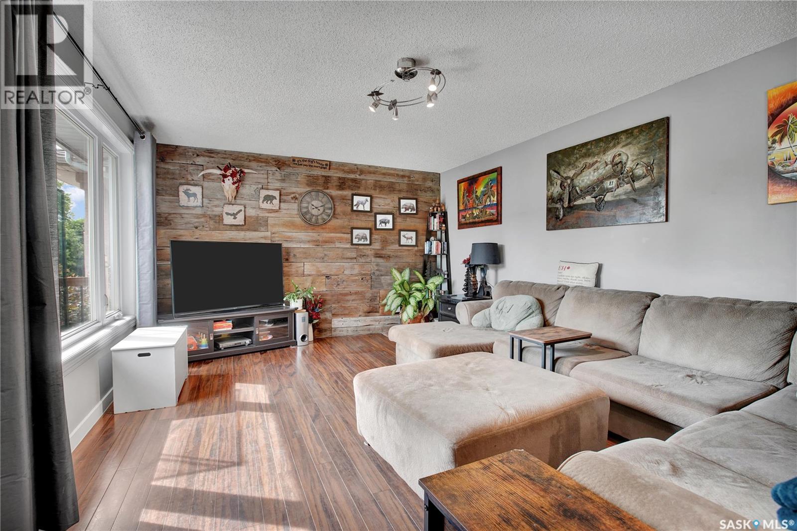 1515 Crerar DRIVE - photo 5