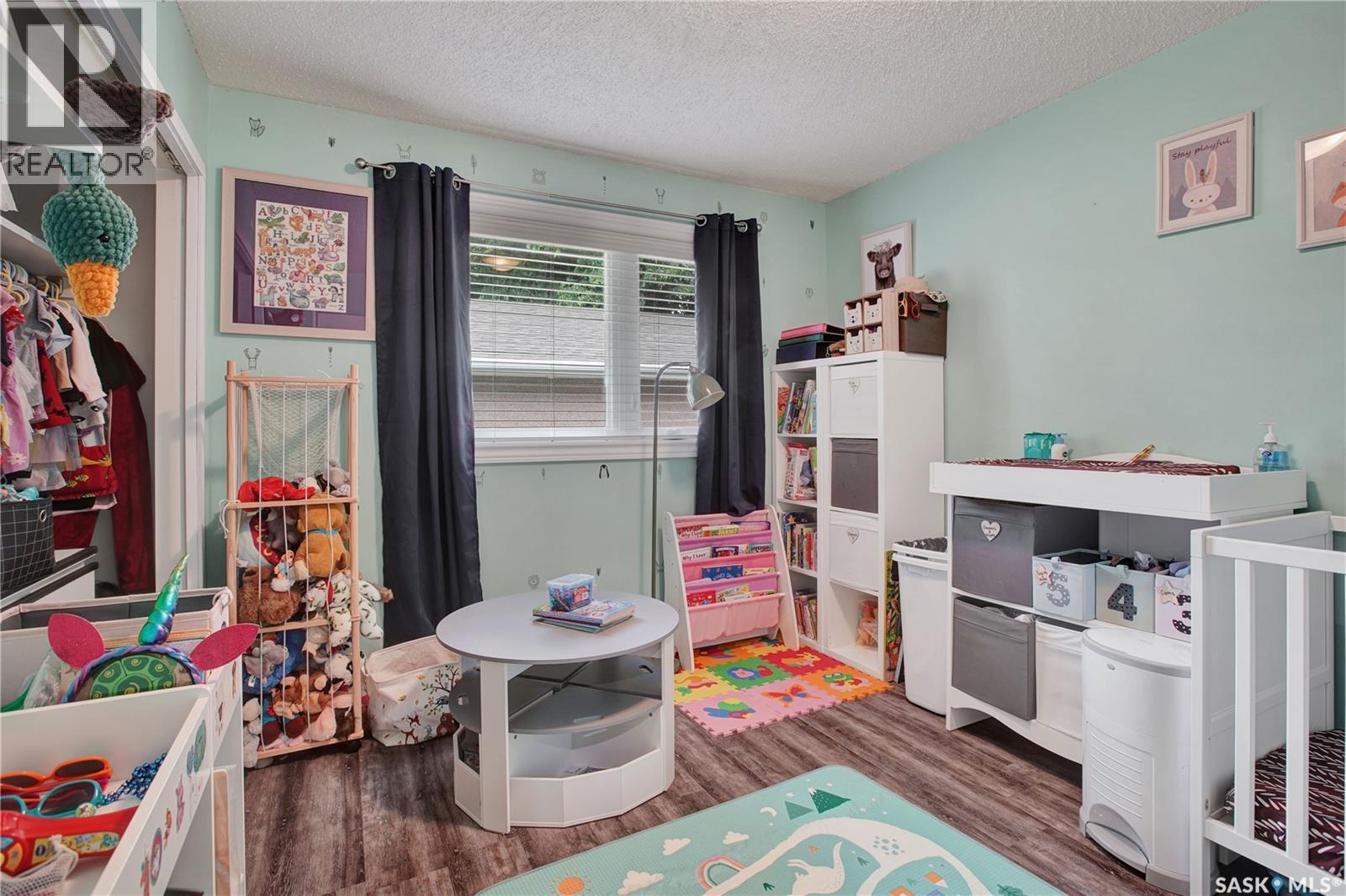 1515 Crerar DRIVE — photo 8