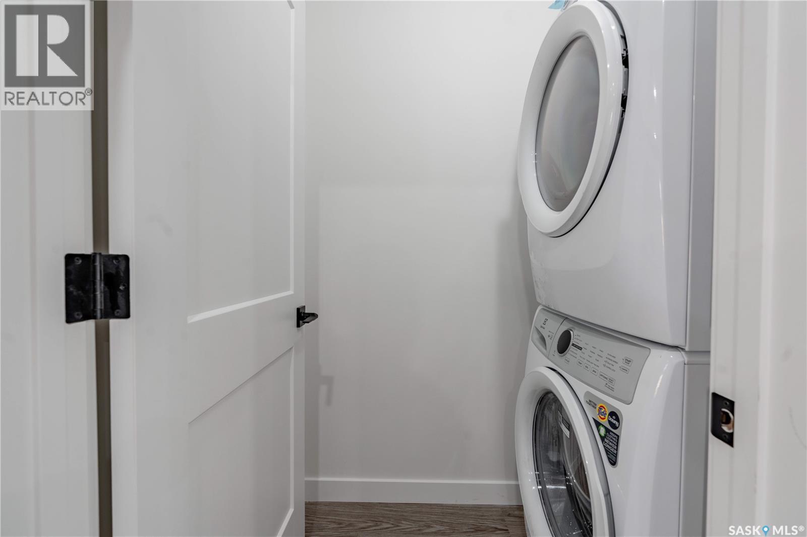 516 K AVENUE S - 18