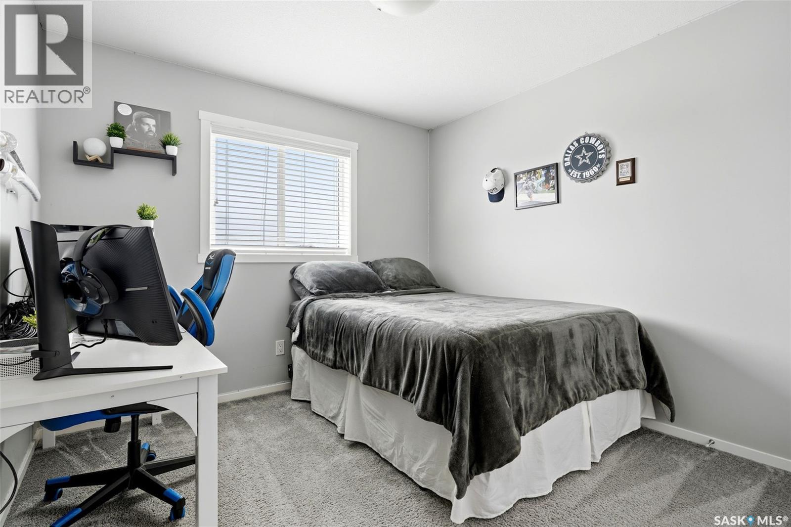 #5477 Cade STREET E - 18