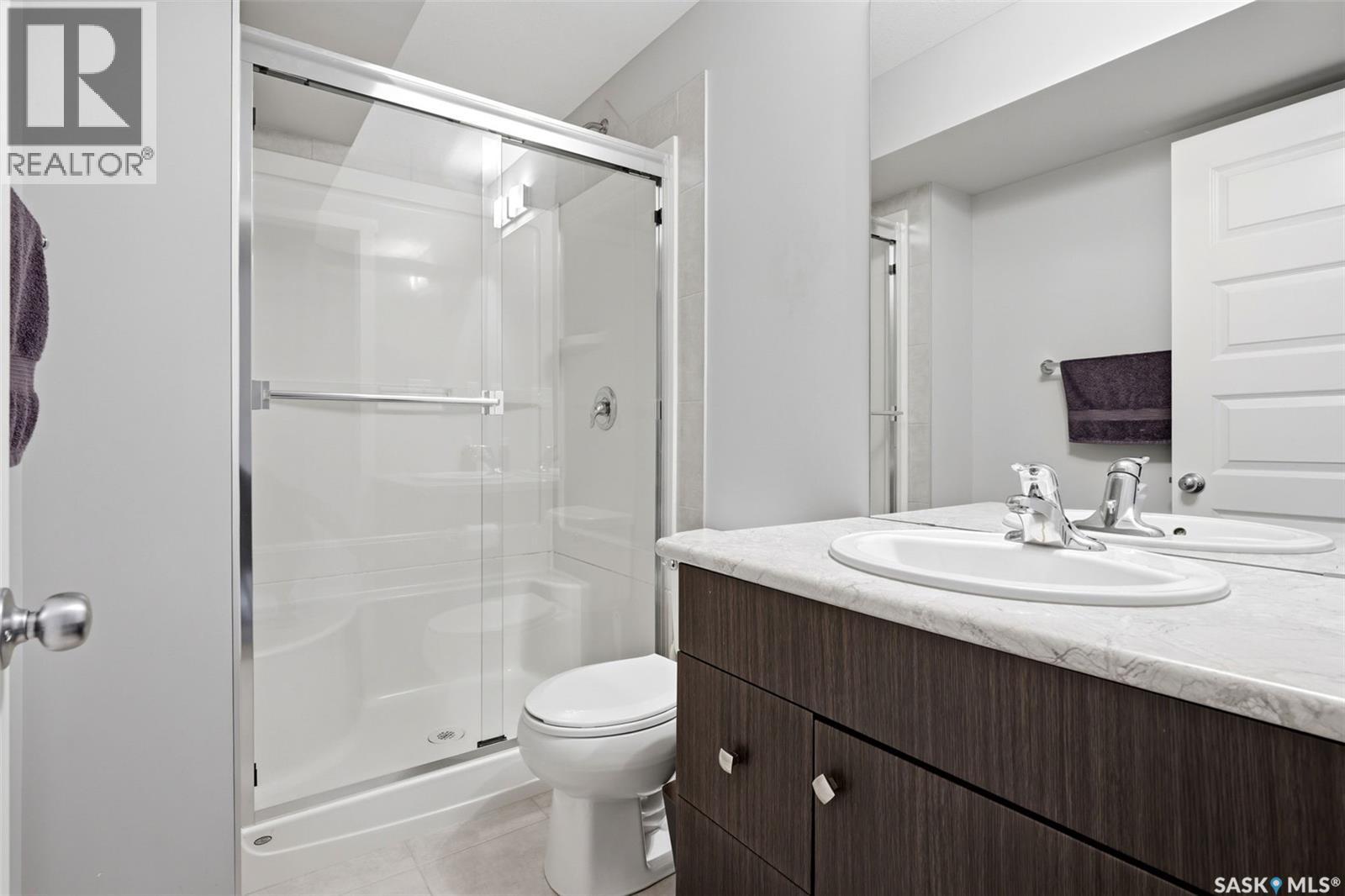 #5477 Cade STREET E - 25