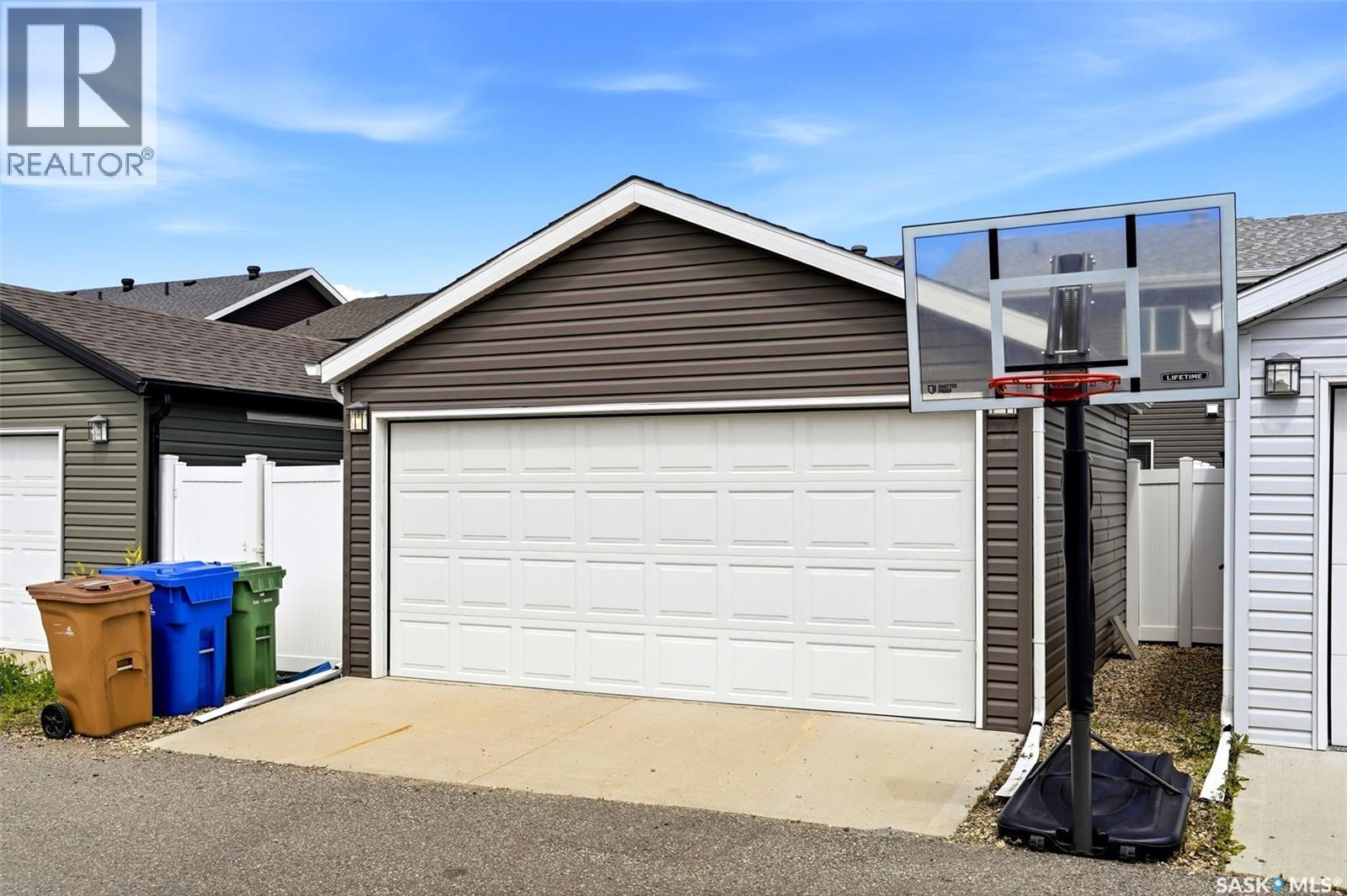 #5477 Cade STREET E - 31