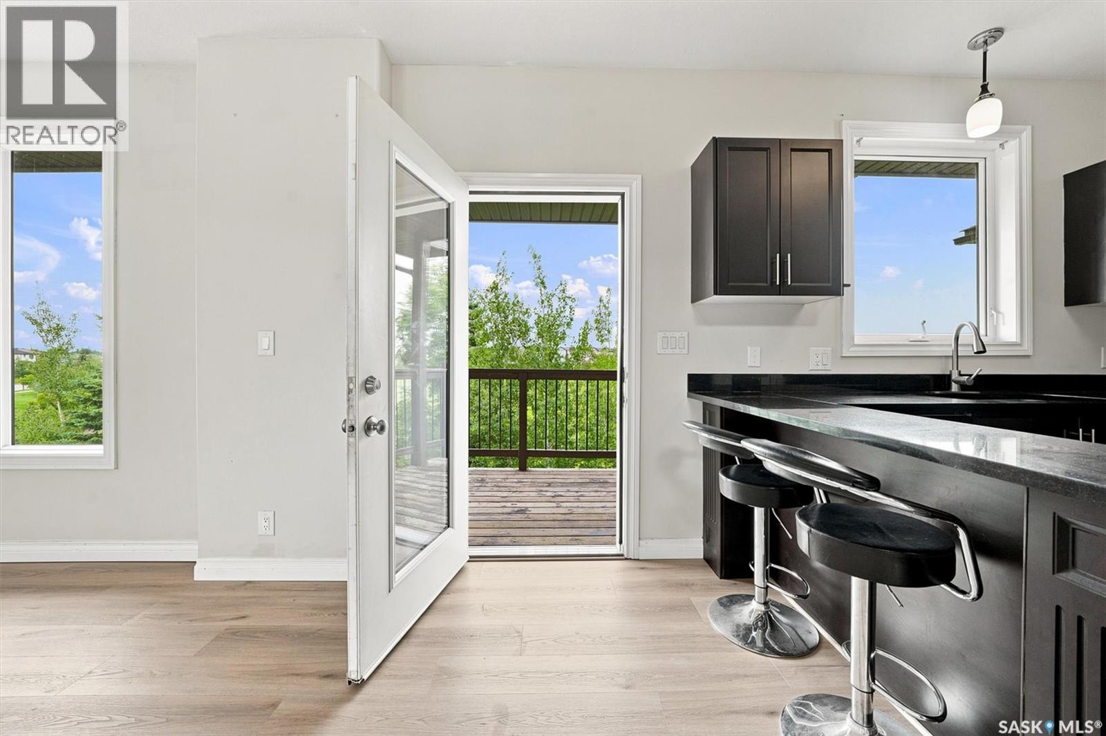 6 118 Hampton CIRCLE — photo 16