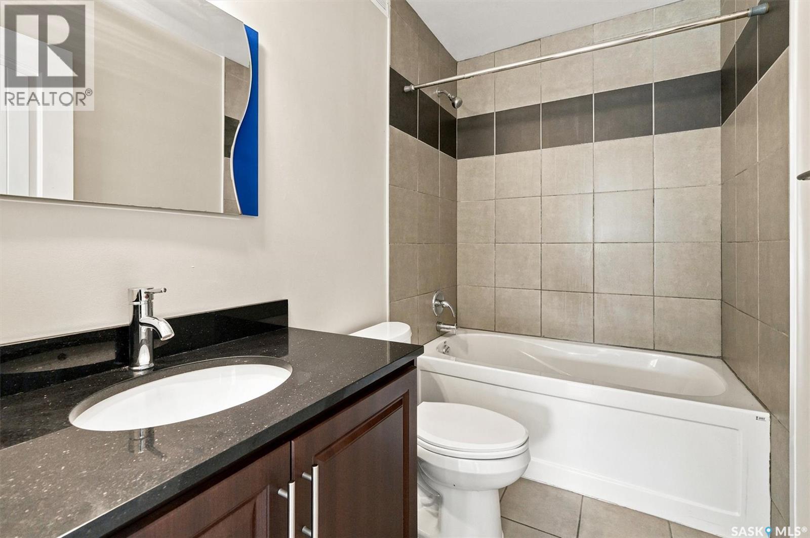 6 118 Hampton CIRCLE — photo 31