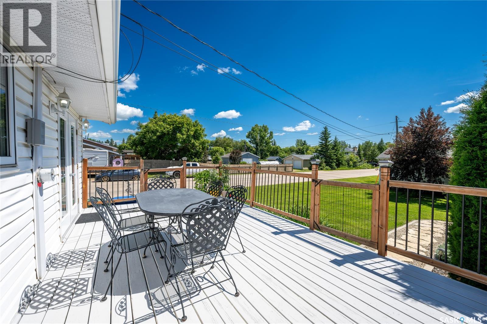 603 Clover AVENUE - 17