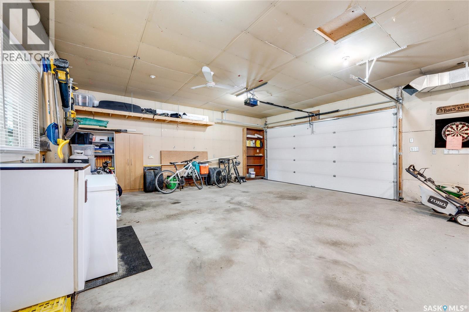 603 Clover AVENUE - 19