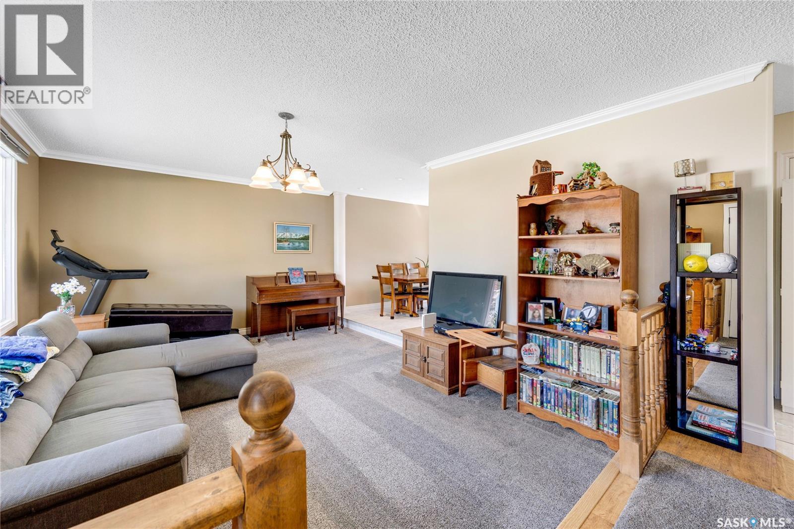 603 Clover AVENUE - 26