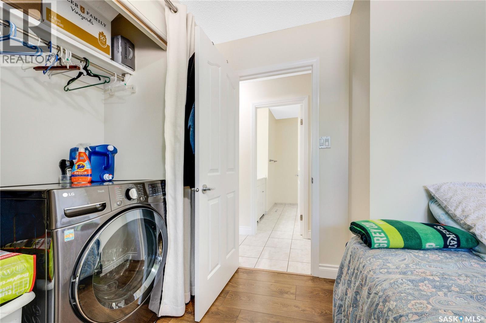 603 Clover AVENUE - 31