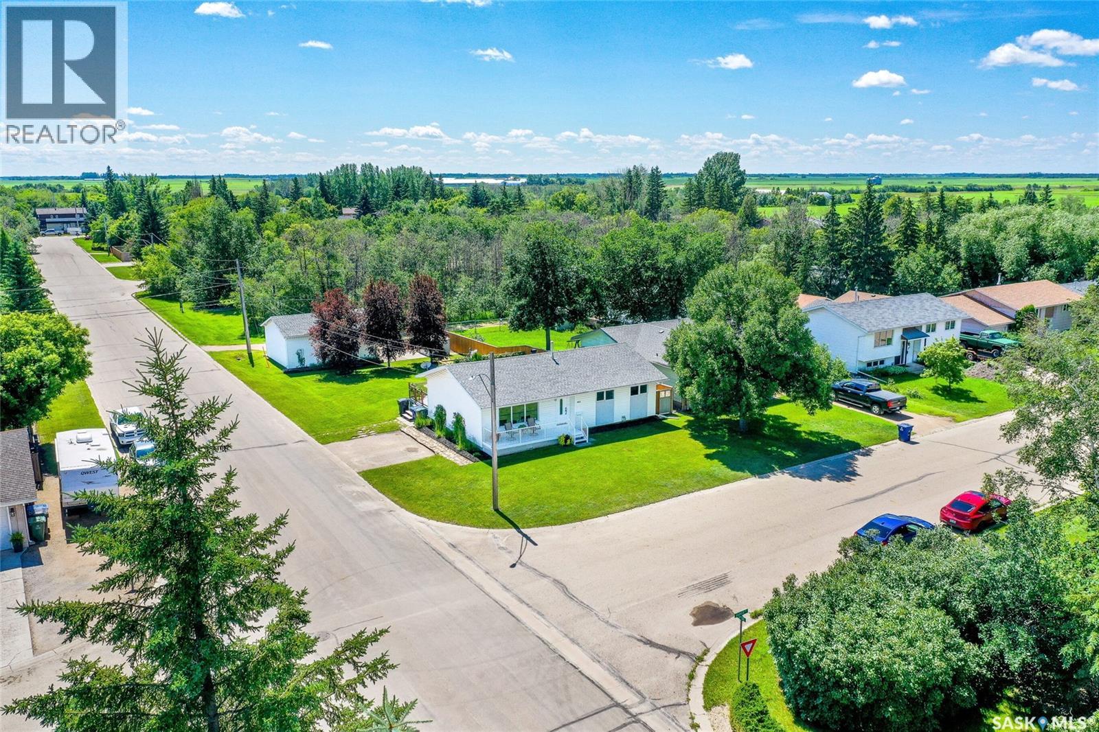 603 Clover AVENUE - 4