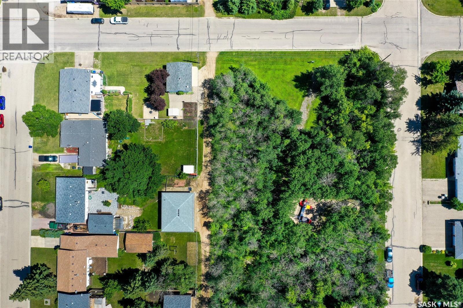 603 Clover AVENUE - 7