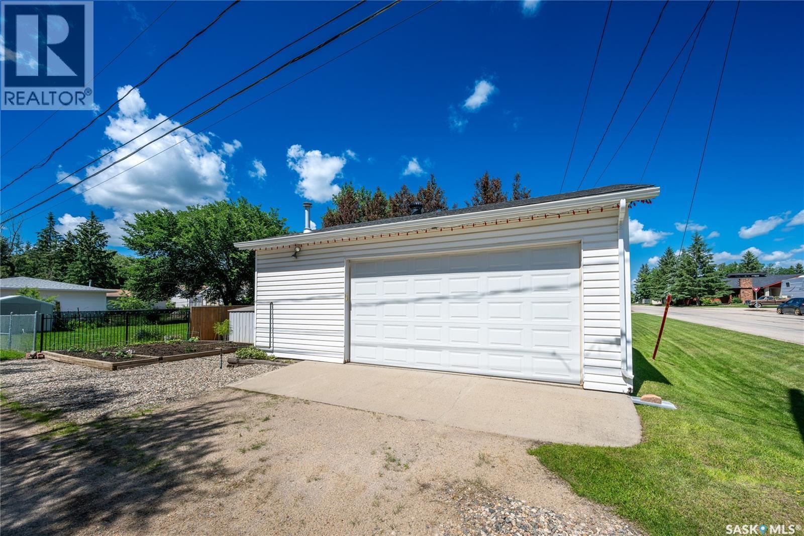603 Clover AVENUE - 9