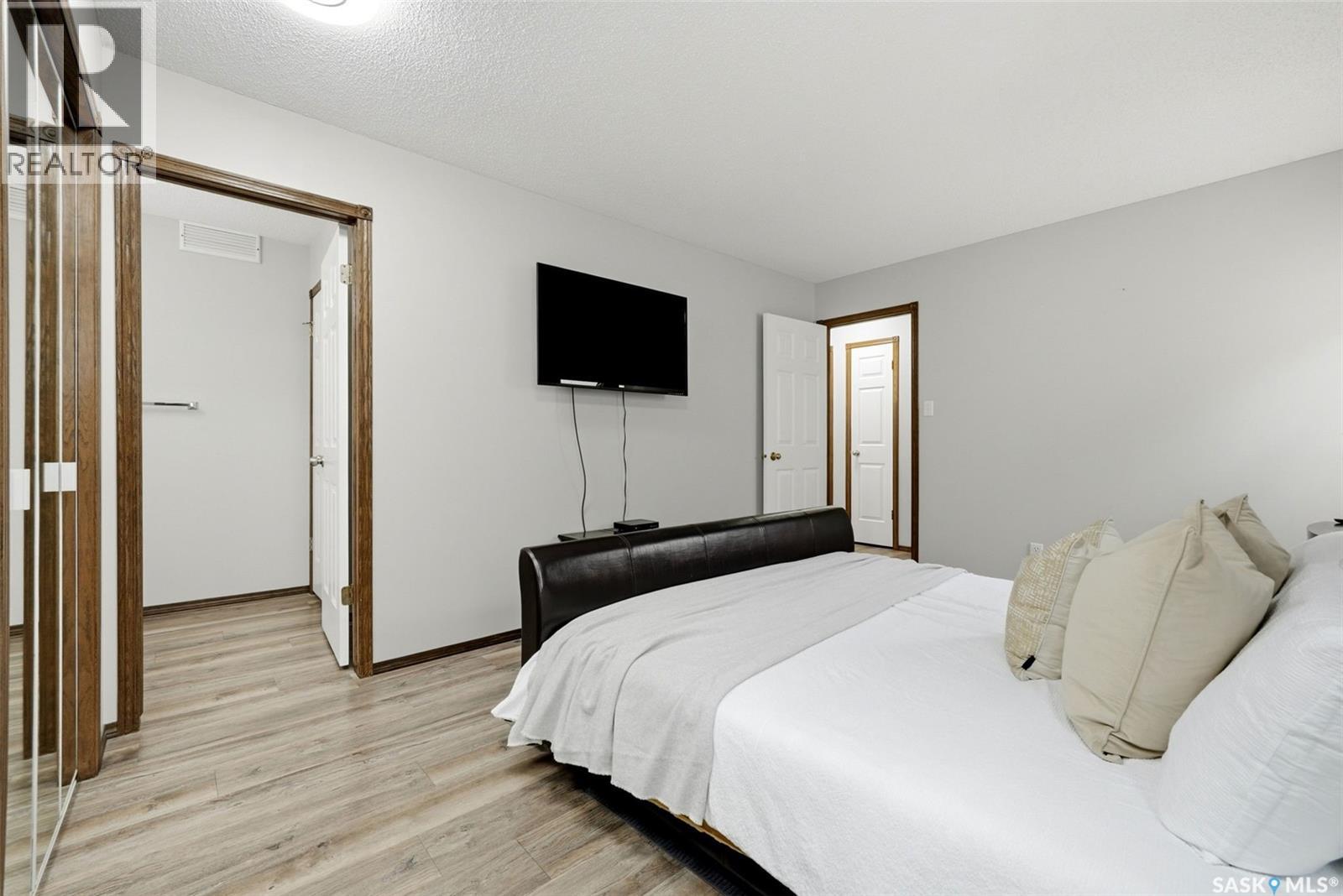 5414 Ballantine COURT - 19