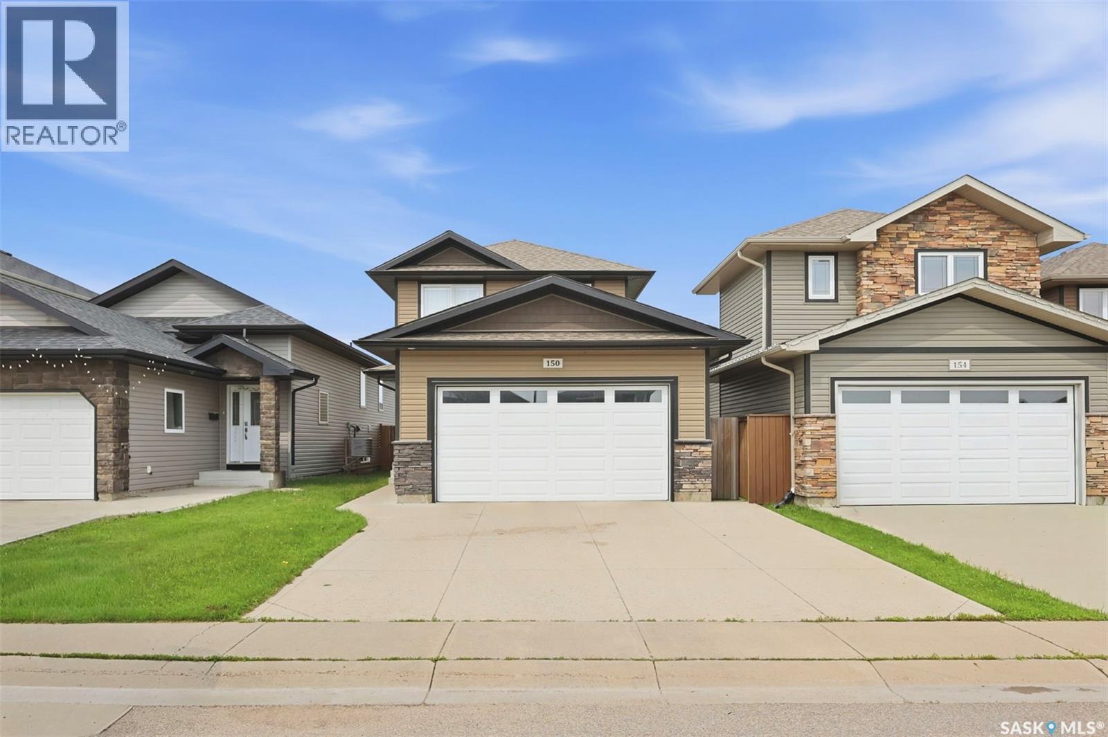 150 Henick CRESCENT - 1