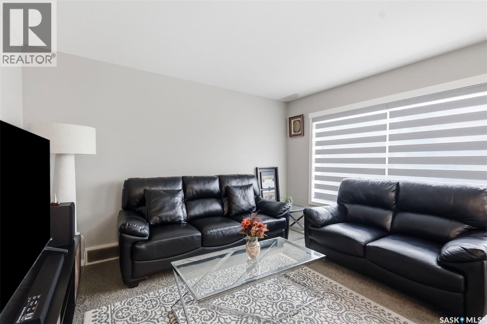 150 Henick CRESCENT - 4