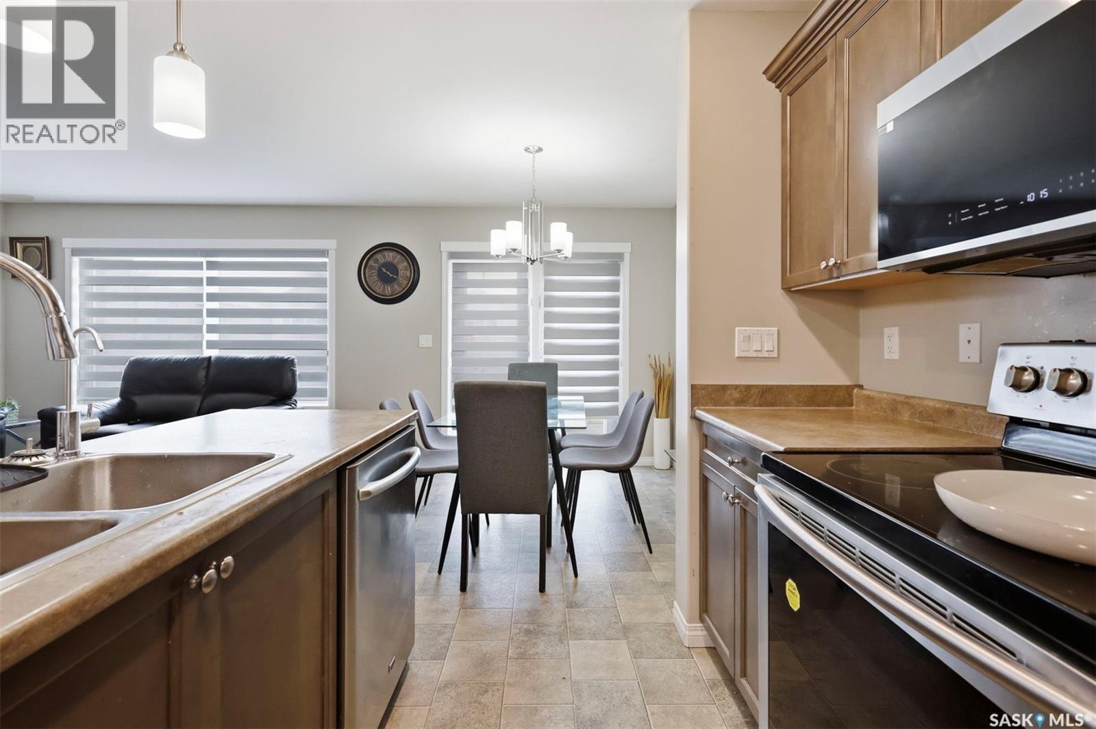 150 Henick CRESCENT - 9