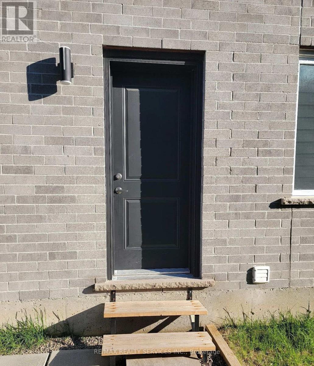 1573 DYLAN STREET - 18