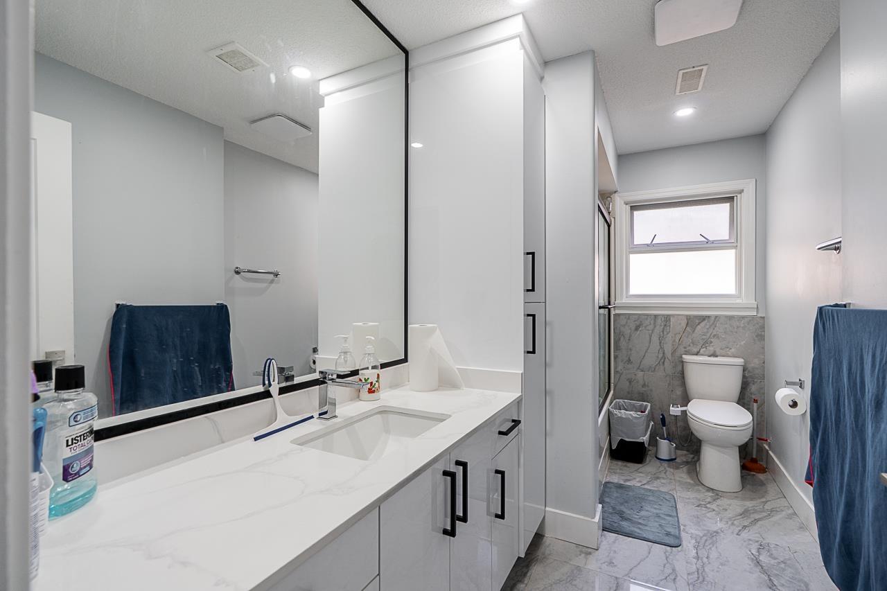 2714 PARKWAY DRIVE, Surrey